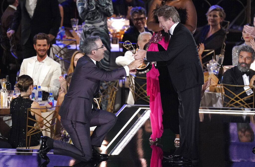 Martin Short gets in a dig